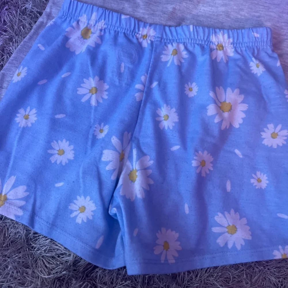 Girl’s pajamas